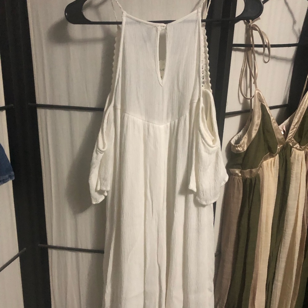 Sundress - Picture 2 of 4